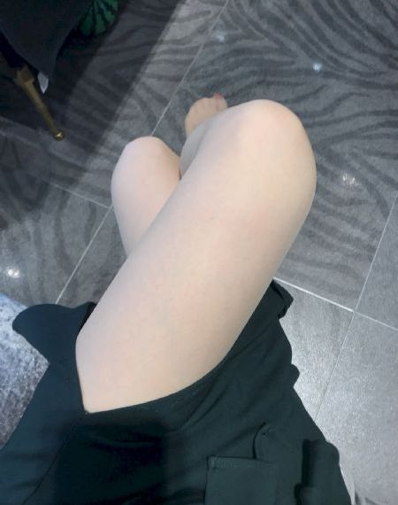 欧美玫瑰金戒指_BD国语免费电视剧