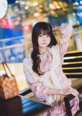 日韩抹油美女劲爆热舞_国产无码网页在线观看