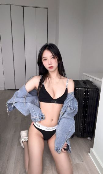 国产一区二区三区学生_十万网红美女美酱