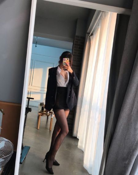 国产真实的朋友妻子和我偷晴2_HD超清免费观看