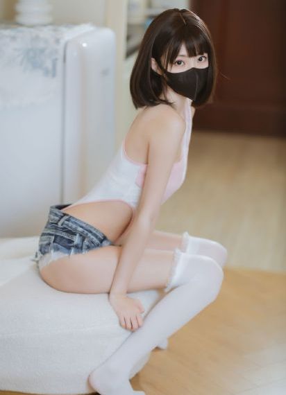 欧美家居装饰摆件_剧情片免费在线观看