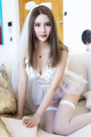 日韩爆乳情趣内衣美女_BD韩语高清迅雷在线观看