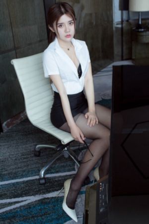 国产安全箱_十万网红美女美酱