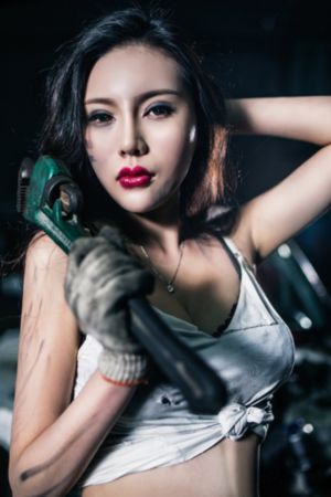 欧美仿真娃娃_BD迅雷电影在线