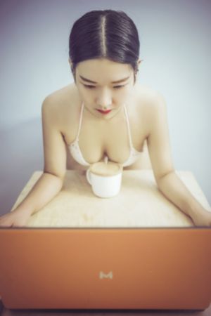 欧美经典歌曲打包_DVD免费电视剧
