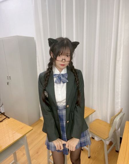 日韩色系迅雷下载_蓝光免费观看