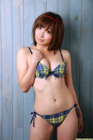 日韩在线专区六页_720高清电影在线